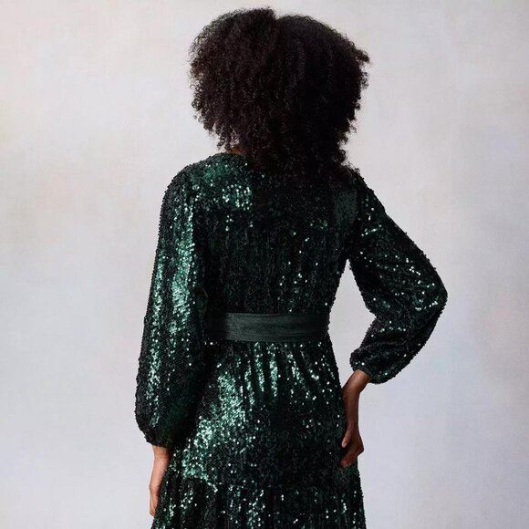 Elegant Green Sequin Wrap Dress - Picture 2 of 8